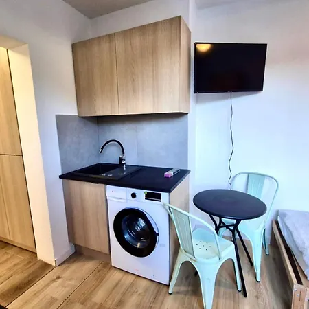 Leszczynki V Apartament *